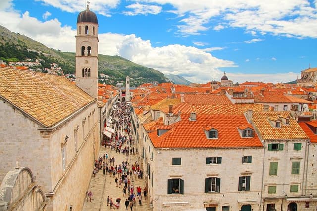 Discover Dubrovnik Old Town Walking Tour