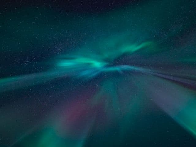 Northern Lights Small Group Tour with Hot Cocoa & Free Photos