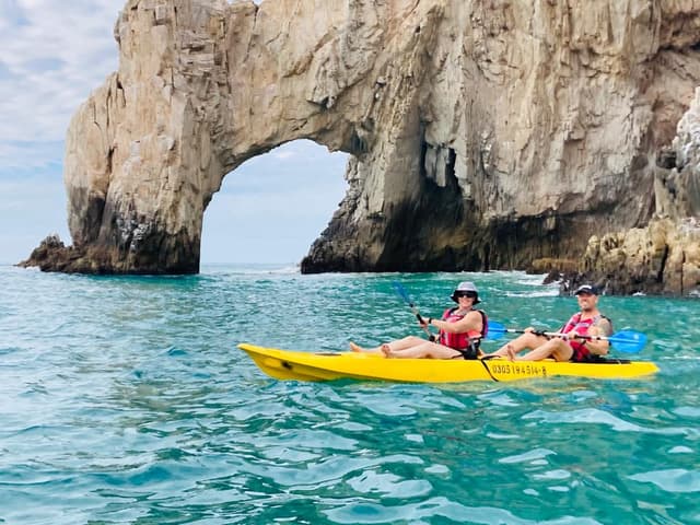 Private Los Cabos Arch and Playa del Amor Tour by Glass Bottom Kayak