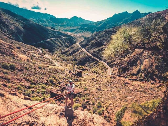 Cliff Jumping Canyoning in The Rainbow Rocks Ravine | Los Azulejos